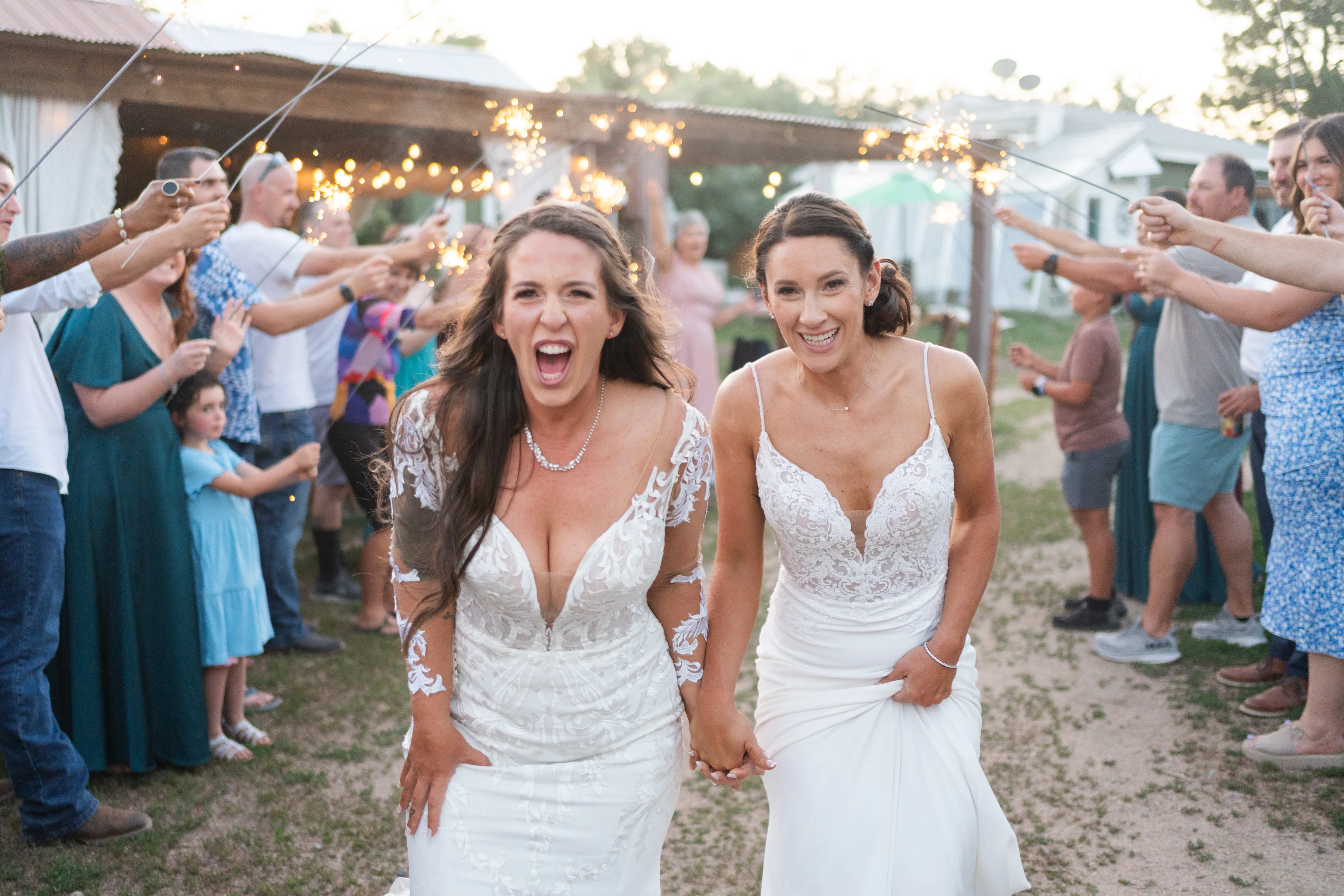 Capturing Authentic Moments: Lifestyle Wedding Photography In Miami (Wedding Tips)