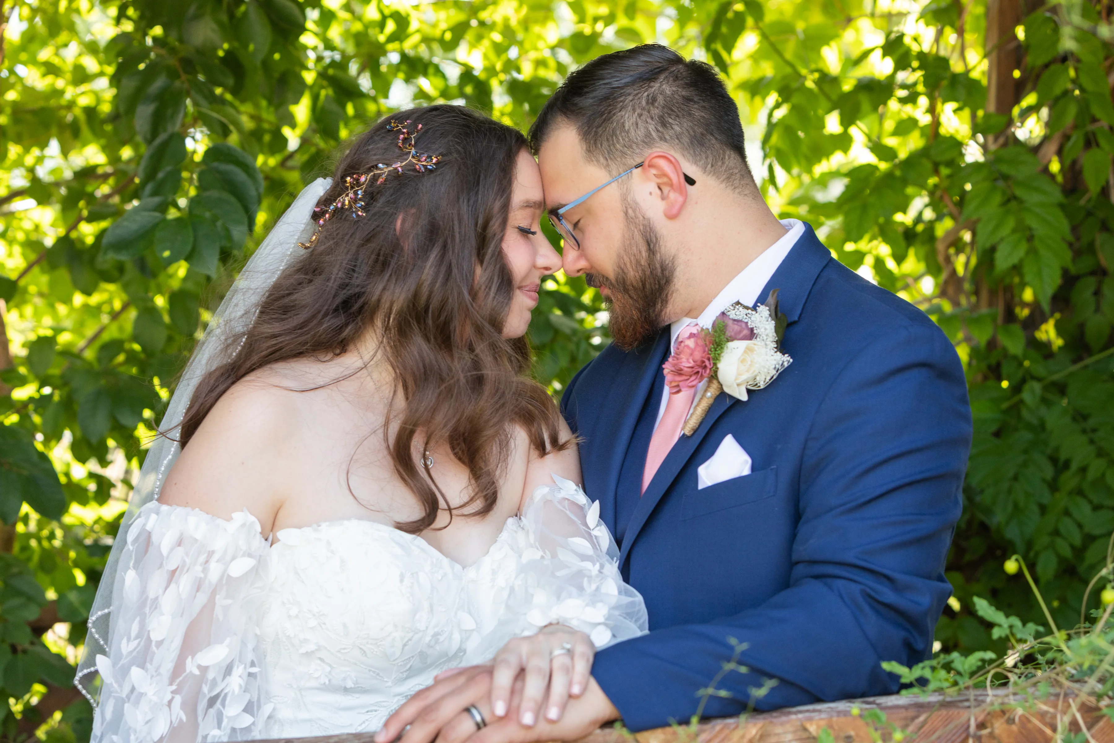 How To Choose The Best Small And Intimate Wedding Style (Wedding Tips)