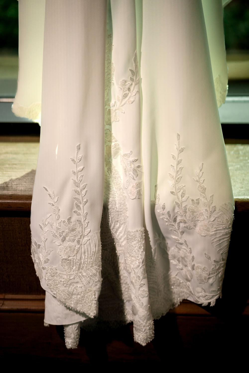 Astrid & Alfredo's Wedding wedding photography by Candid Studios