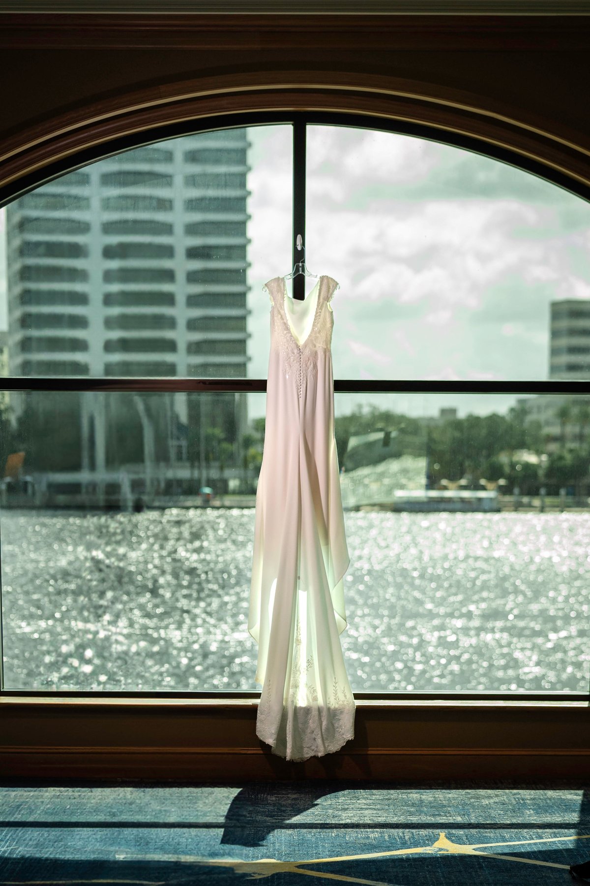 Astrid & Alfredo wedding photo 7