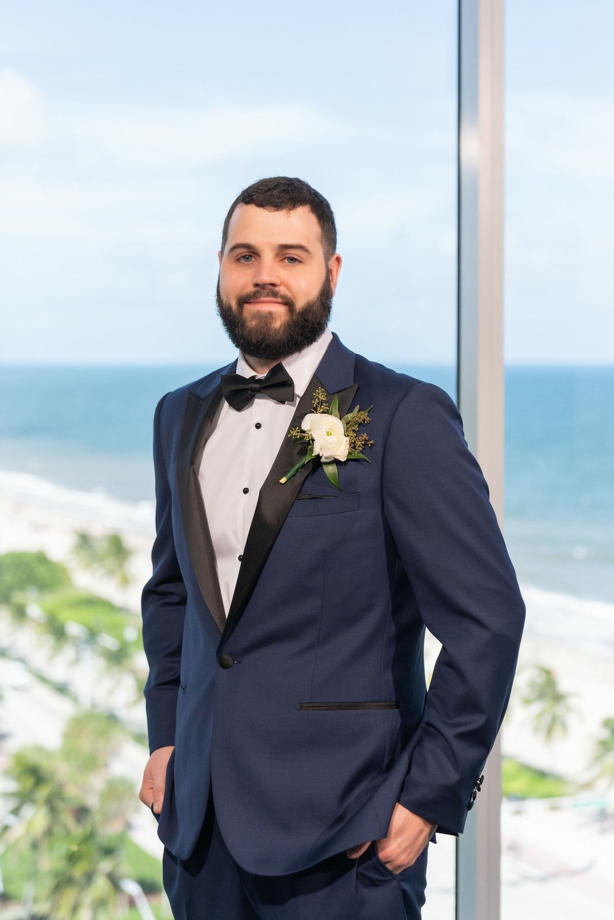 Erica & Tom wedding photo 16 at Sonesta Fort Lauderdale Beach
