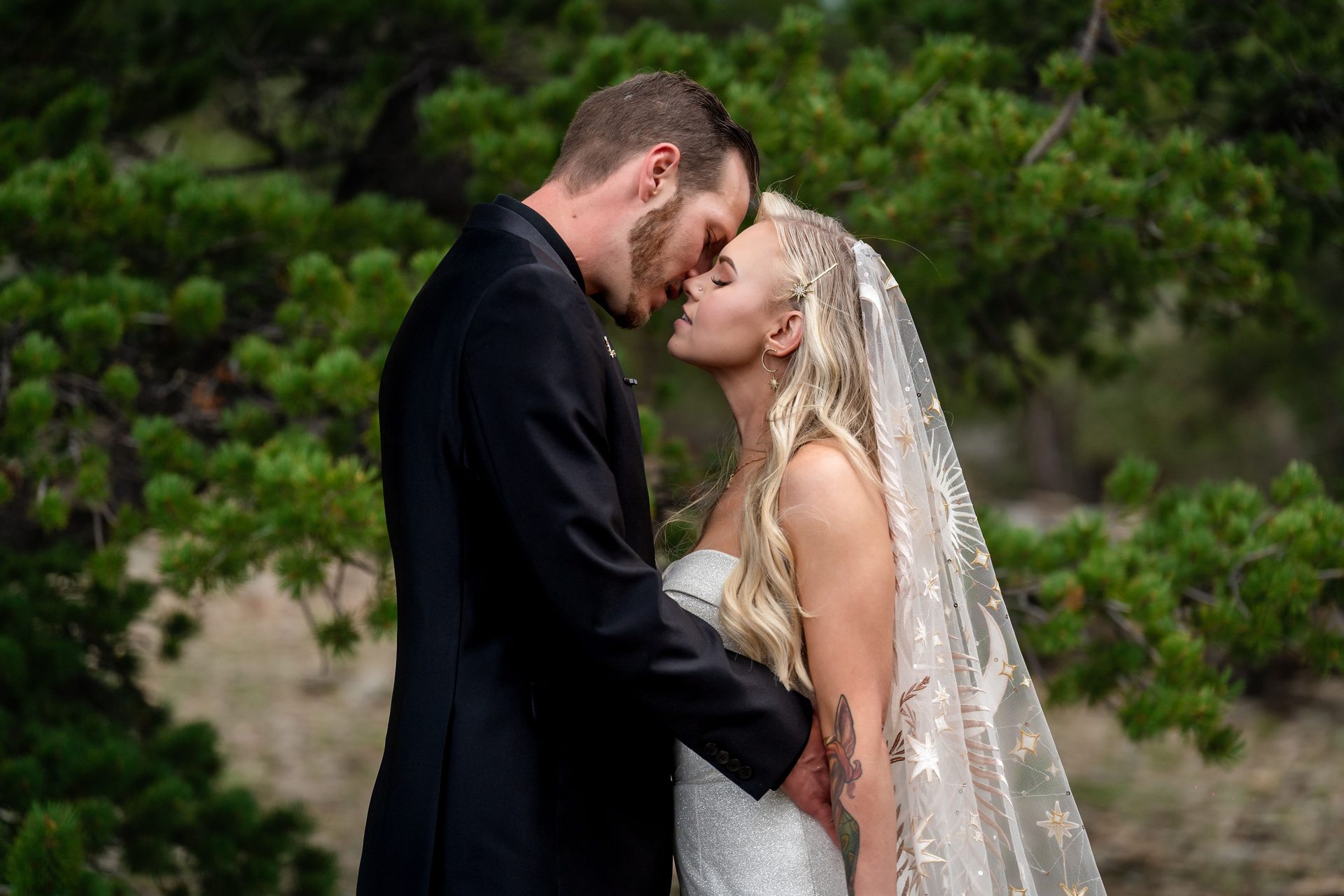 Amy & Robert's wedding, photographed by Candid Studios